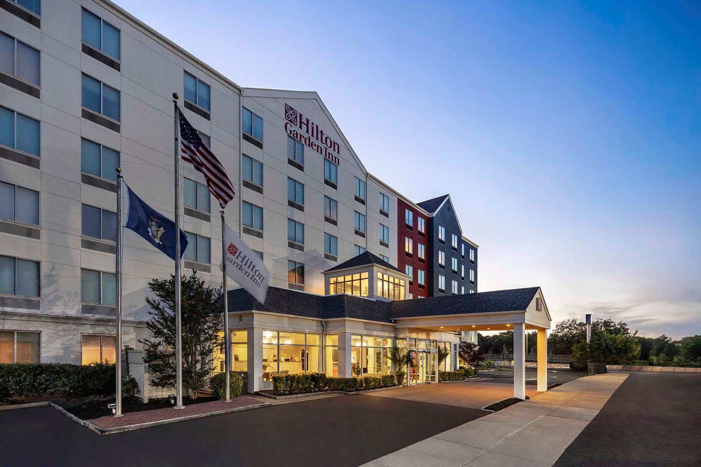 Exterior of Hilton Garden Inn Queens/JFK Airport