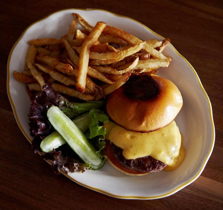dining at Vekslers in Cobble Hill