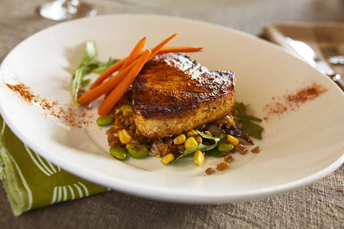 Tommy Bahama, dish