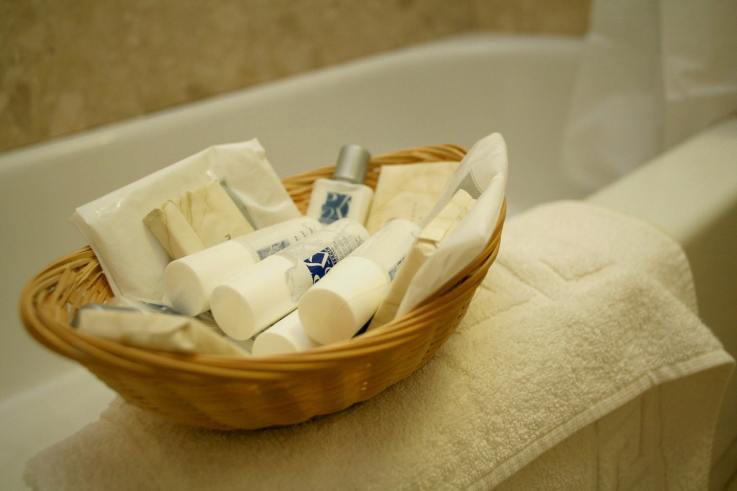 Radio City Apartments bathrom