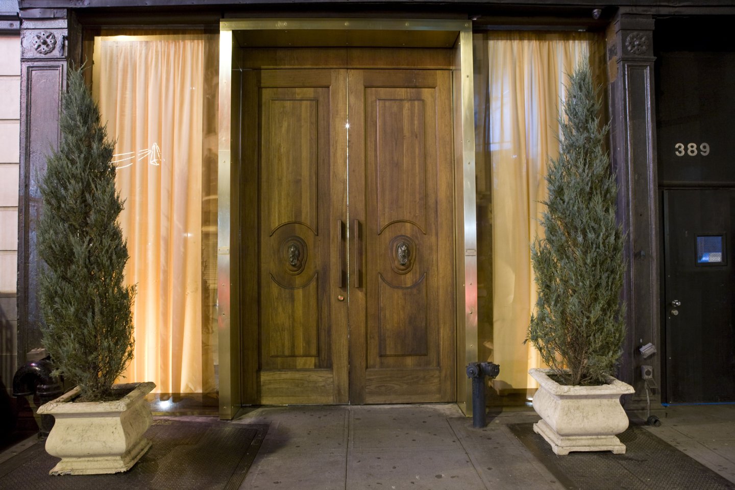 Goldbar, exterior