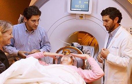 Drs. Jeff Elias and Jeff Chang-Chia Liu, PhD are leading the development of high-intensity focused ultrasound technology, which has exciting potential for drug delivery and to treat tumors, stroke, movement disorders, and chronic pain non-invasively.