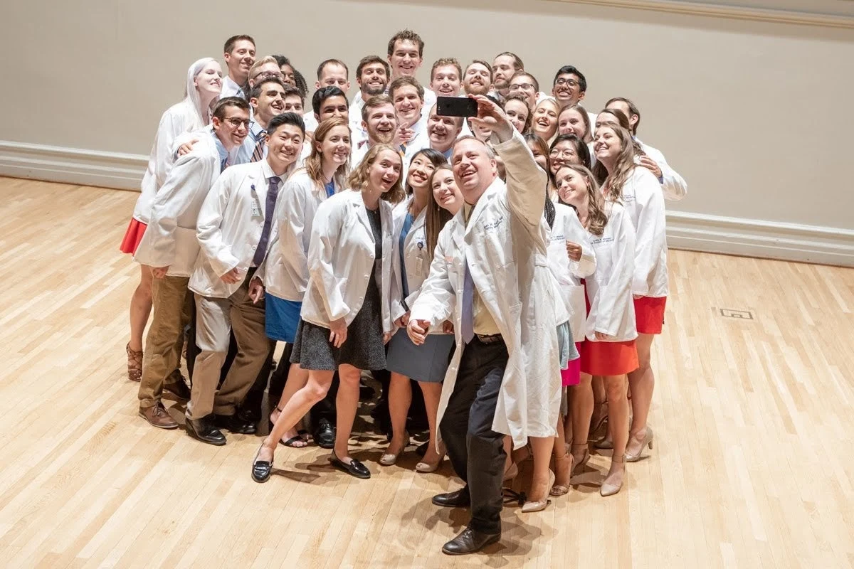 Uva Som White Coat Ceremony 2018 Web144 300x200