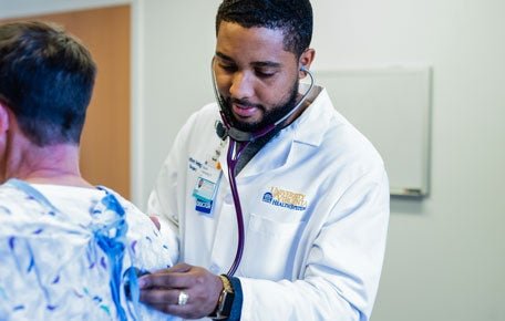 Our seven surgical divisions provide innovative surgical techniques to patients from our highly skilled and experienced surgeons.