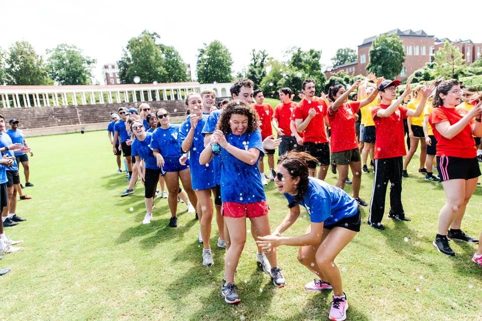 UVA School of Medicine, new MD students taking part in Field Day activities