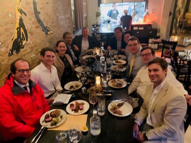 Current and Former Residents dining with Faculty at ASTRO 2019